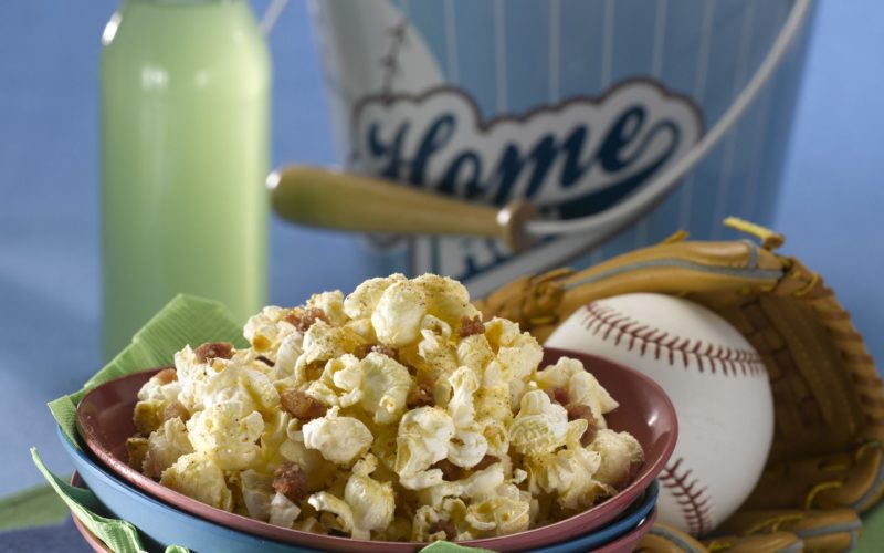 JOLLY TIME® Recipe Image: Bacon and Cheese Popcorn