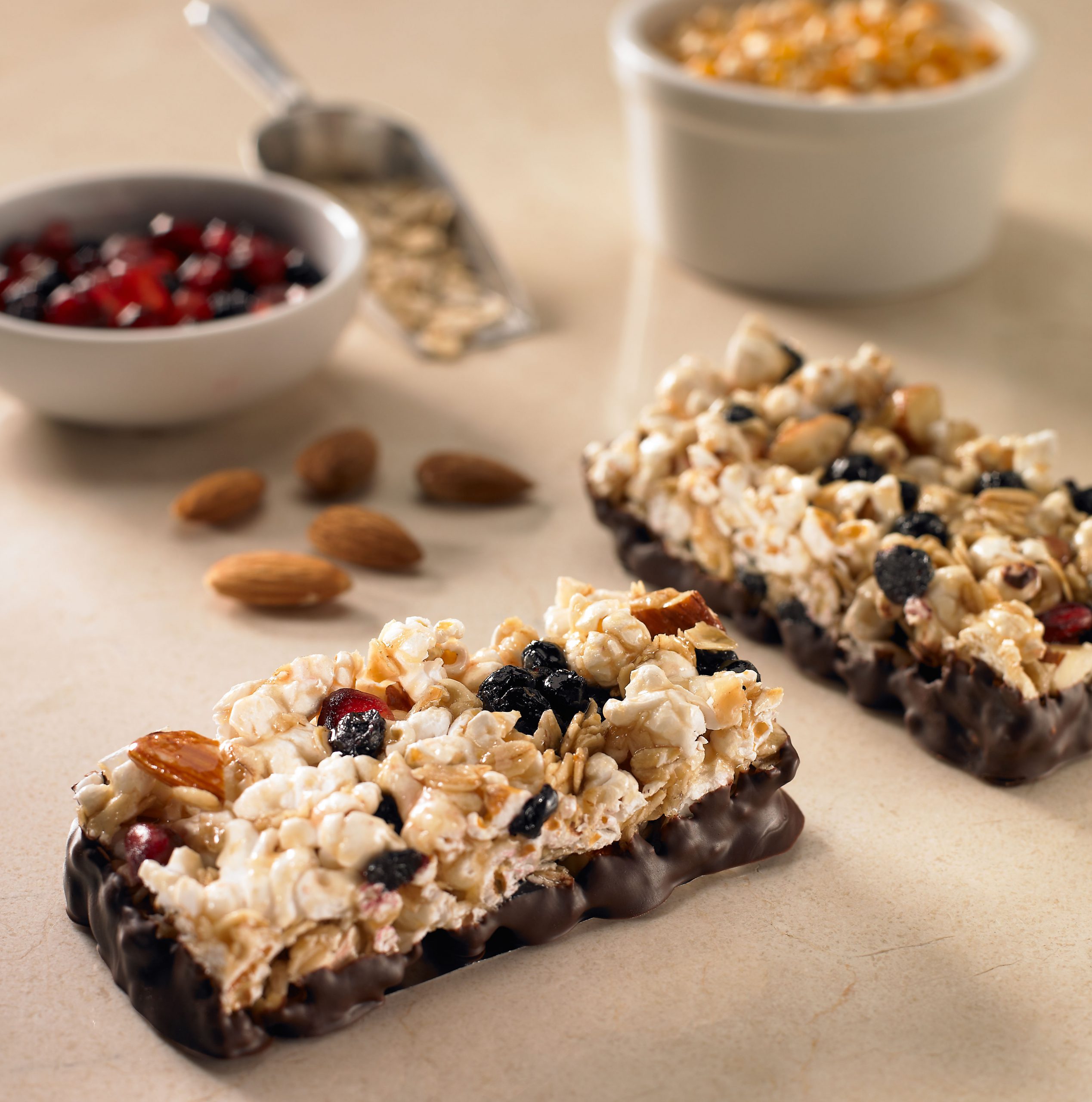 Blueberry & Pomegranate Power Bars - JOLLY TIME®