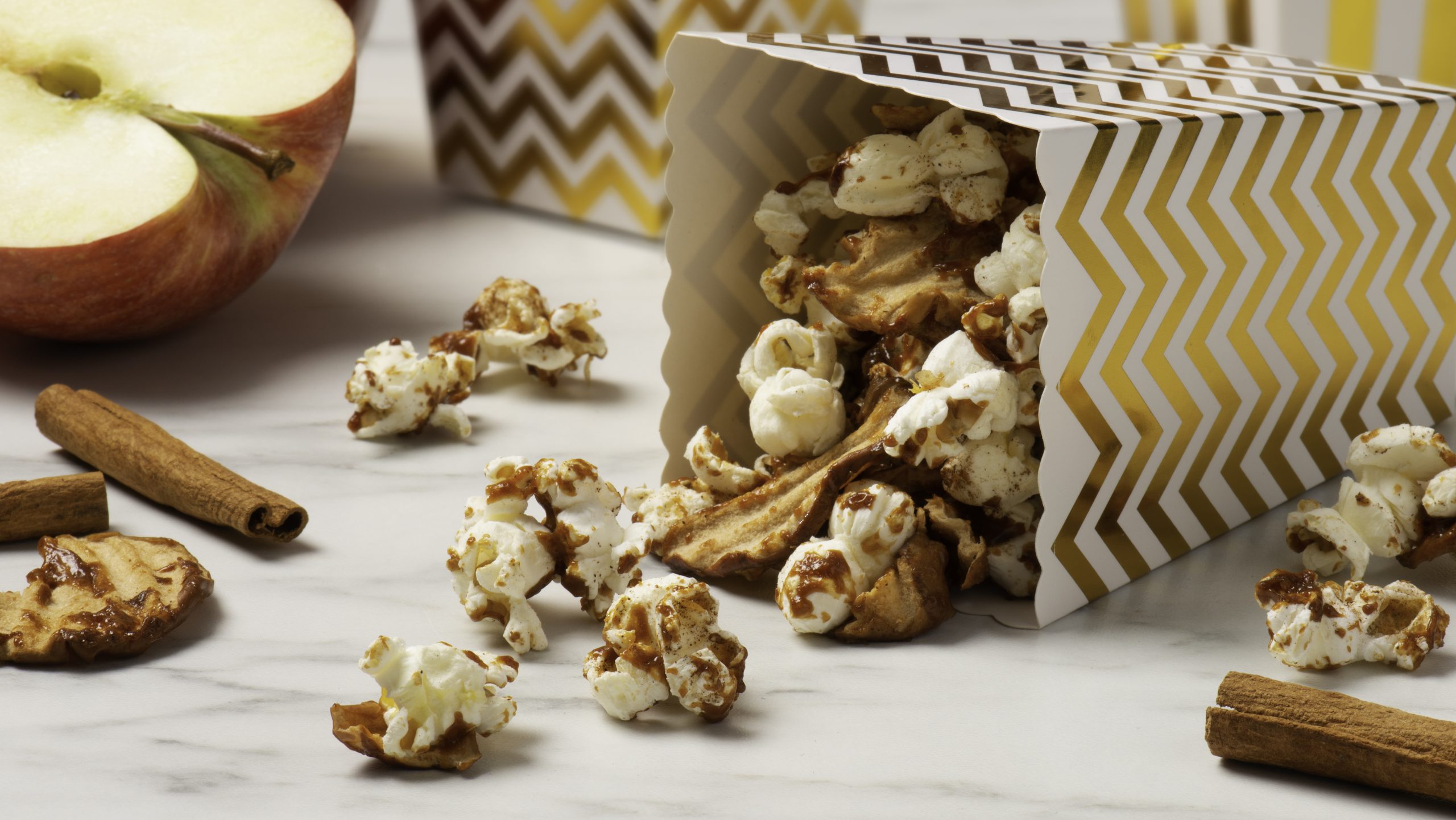 Caramel Apple Popcorn - JOLLY TIME®
