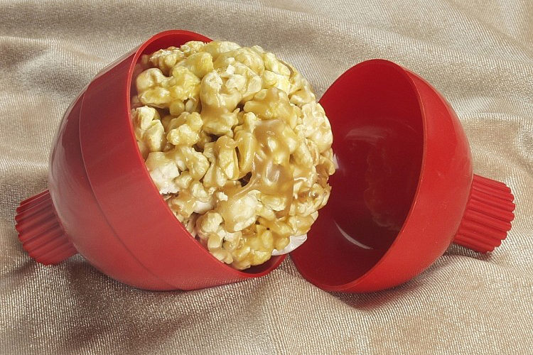 Easy Caramel Popcorn Balls