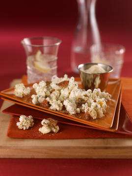 Cheesy Pepperoni Popcorn