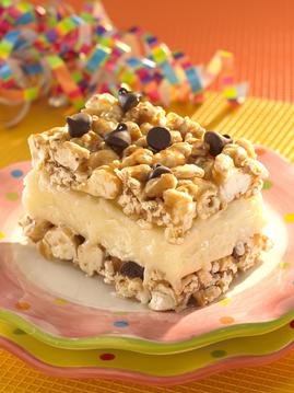 Recipe Image: popcorn-ice-cream-chipwiches
