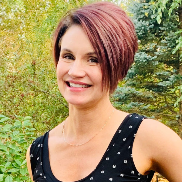 Family member Kendra Smith Linderbaum