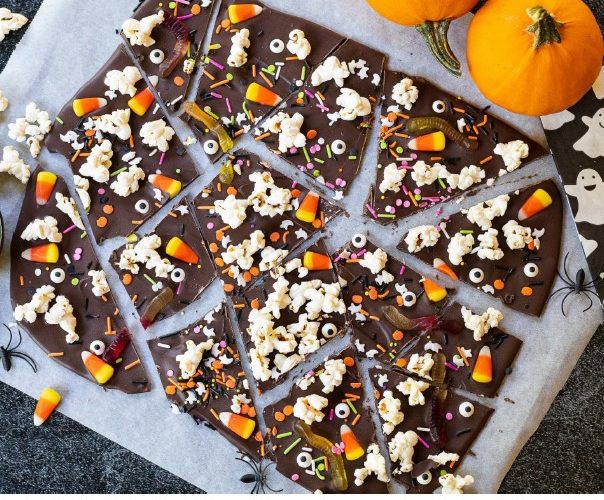 JOLLY TIME® Popcorn recipe: Halloween Monster Popcorn Bark Recipe